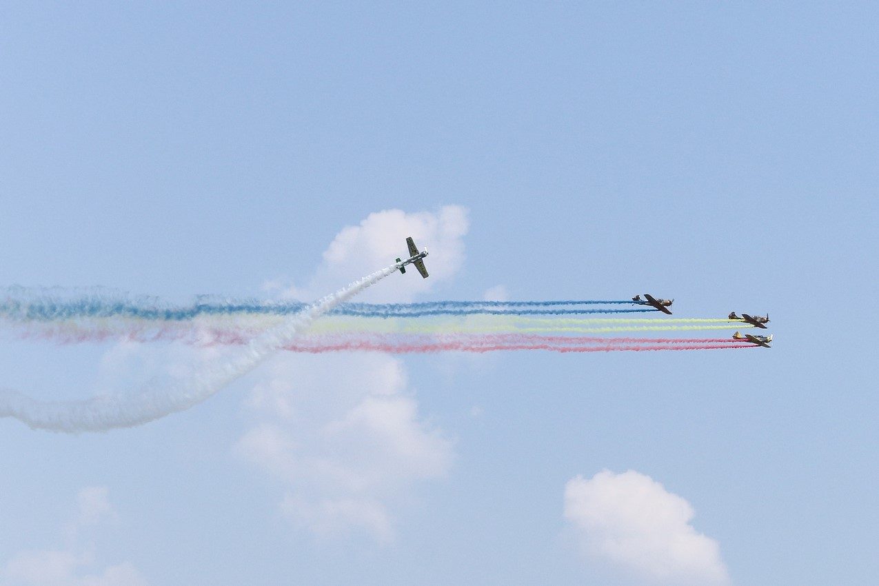 Aerobatic Yakers + Jurgis Kairys, Bucharest International Air Show – BIAS, 2016